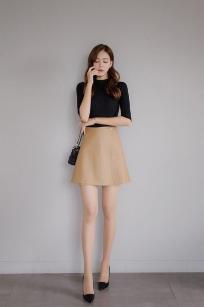 Sành điệu cùng chiếc váy ngắn công sở Hàn Quốc đẹp - mẫu 1