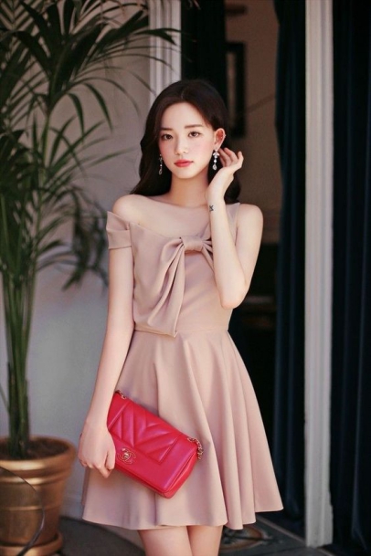 Xu hướng thời trang mẫu váy đầm xòe màu hồng phấn đẹp