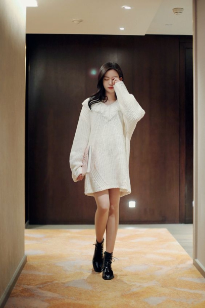 Hãy ngắm nhìn chiếc váy suông Hàn Quốc cô mặc đi chơi và đi du lịch - Hình 4