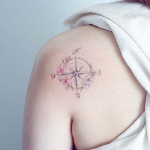 Hình xăm nghệ thuật tatoo mini la bàn đẹp nhất