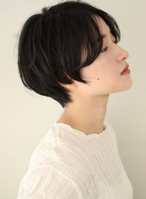 Phong cách tạo kiểu tóc tém Nhật Bản siêu nữ tính, dịu dàng và quyến rũ được yêu thích hiện nay - Hình ảnh số 1
