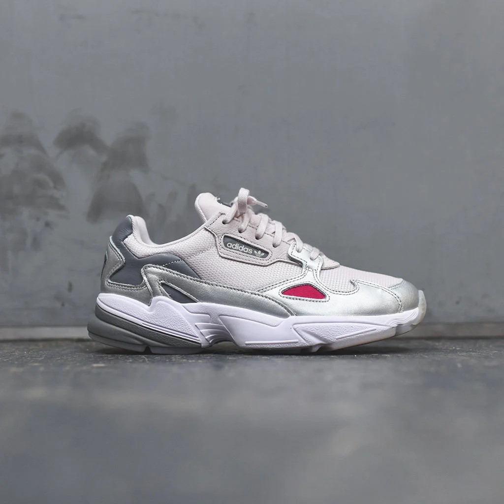 Giày Thể Thao Nữ Adidas Wmns Falcon Lux Luster