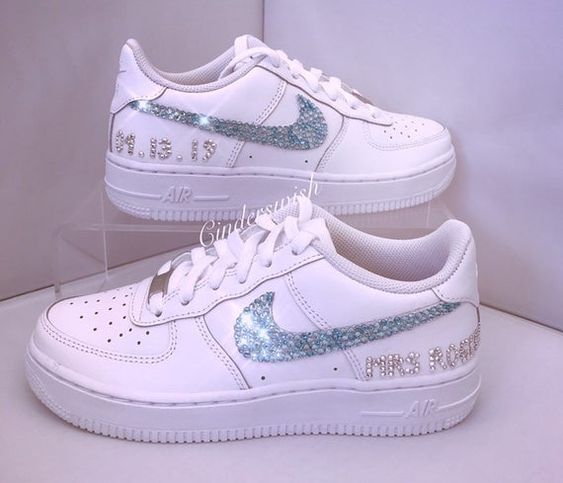 Giày nữ Nike Air Force 1 màu trắng